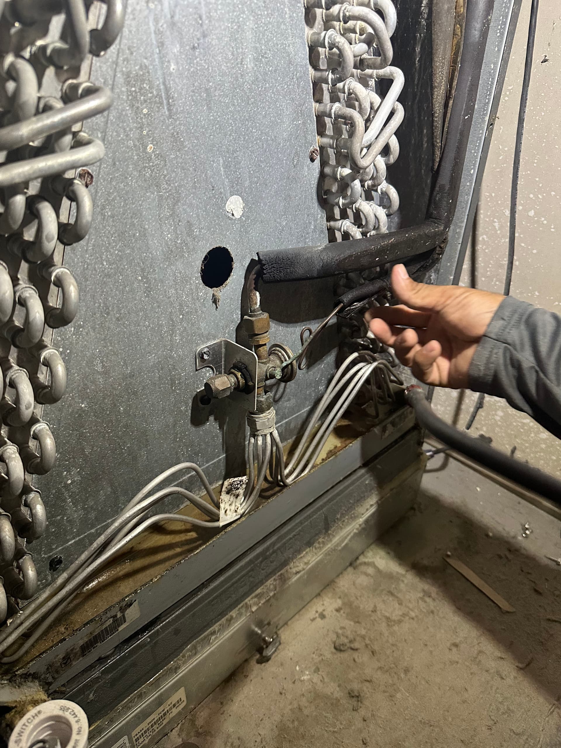 Gallery photos for AC Refrigerant Leak Detection and Repair Done Right: Image #5