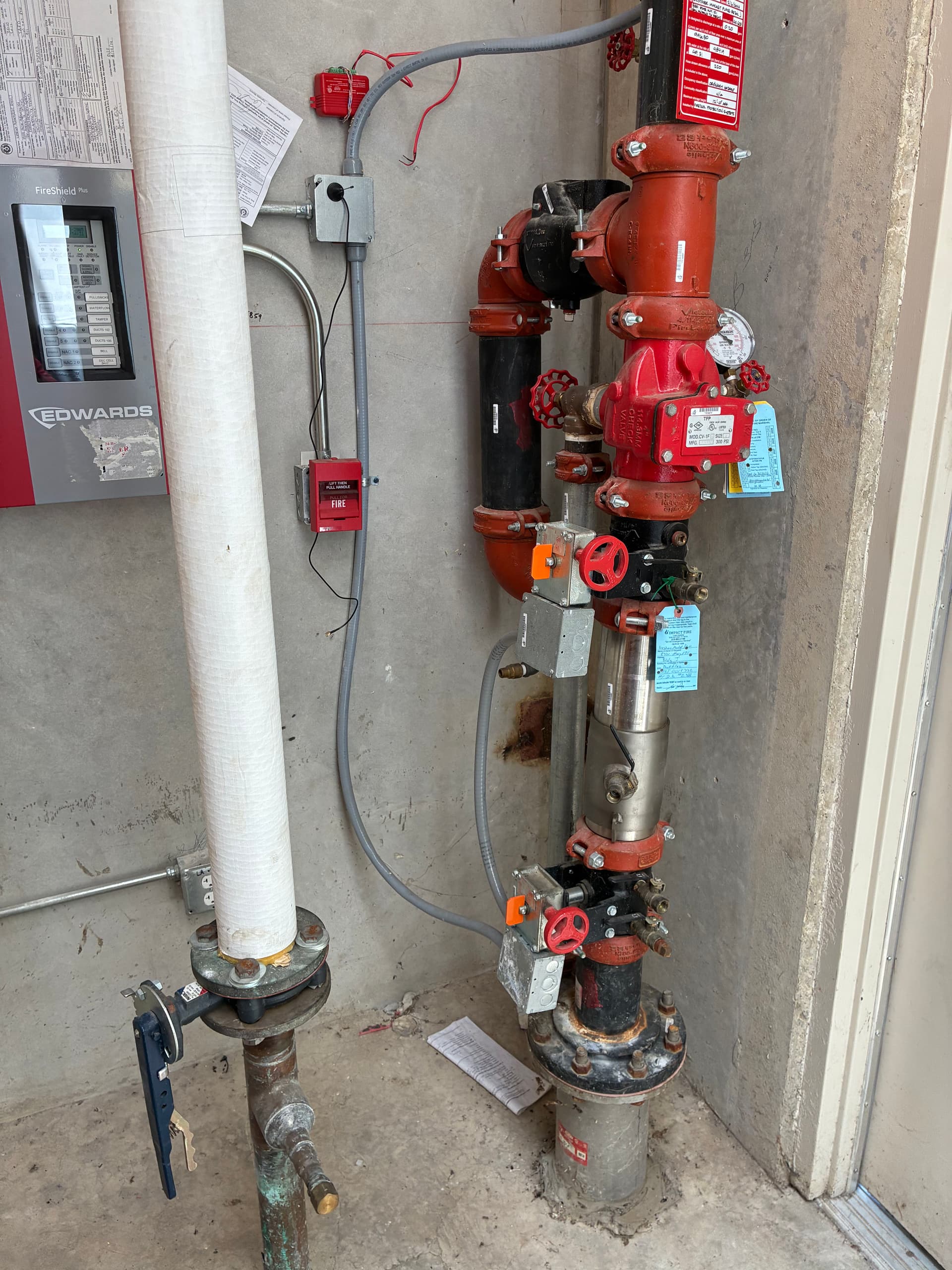 Gallery photos for Rooftop AC Repair on a Commercial Unit That Needed Attention: Image #1